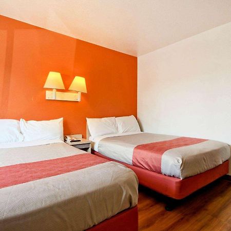 Travelodge By Wyndham פומפנו ביץ' מראה חיצוני תמונה